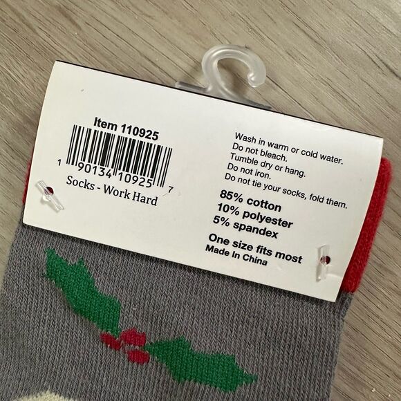 Primitives By Kathy Socks Holiday Christmas Dogs Silhouettes NEW NWT - Picture 4 of 4